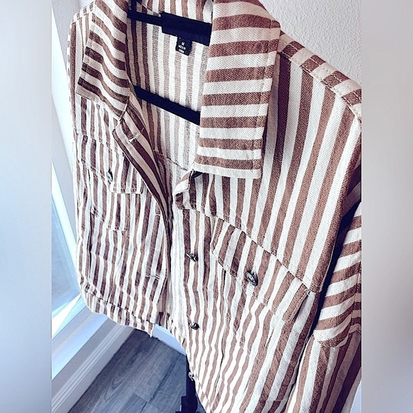 Oversized Vintage 1990’s Style | Striped Linen Blend Jacket - Size Medium 🤍 - Picture 2 of 12